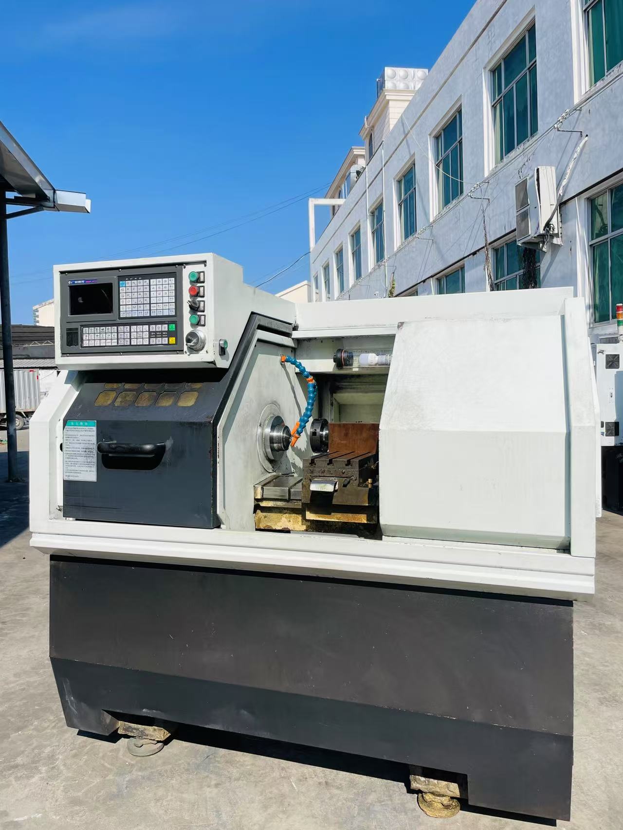 同款2臺(tái)0640數(shù)控車(chē)方機(jī)床 配廣數(shù)980tb3系統(tǒng),伺服主軸帶飛刀盤(pán)動(dòng)力頭